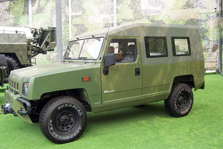 1538966109404468.jpg 軍用車(chē).jpg